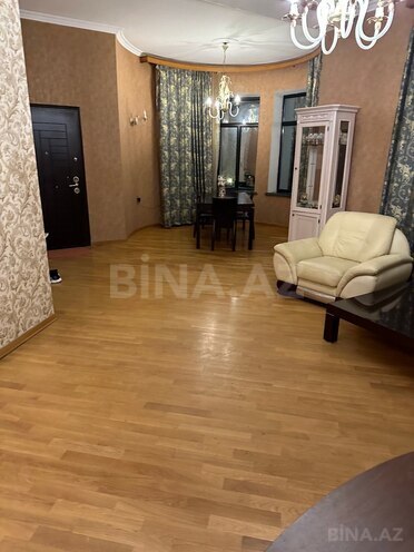 İcarəyə verilir 9 otaqlı həyət evi/bağ evi 800 m², Novxanı q., photo 8 from 25
