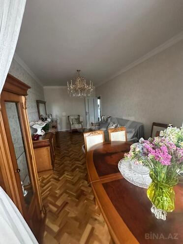 Satılır 3 otaqlı köhnə tikili 70 m², Nəsimi r., photo 1 from 22