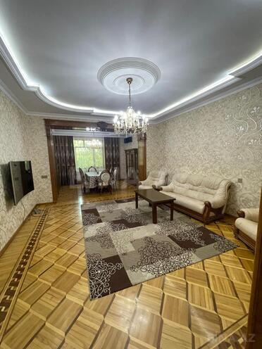 İcarəyə verilir 5 otaqlı köhnə tikili 300 m², Nəriman Nərimanov m., photo 1 from 26