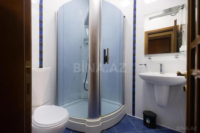 İcarəyə verilir 2 otaqlı köhnə tikili 70 m², Sahil m., photo 18 from 20