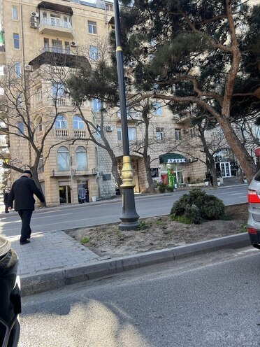 Satılır 2 otaqlı köhnə tikili 65 m², Nəsimi r., photo 14 from 15