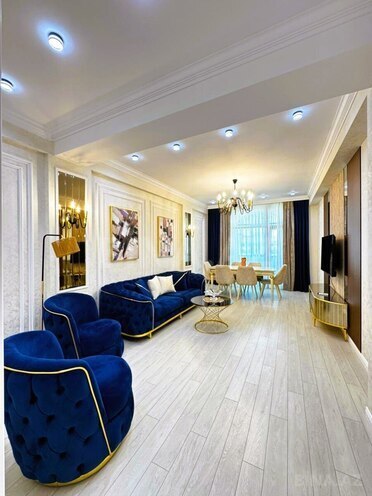 Продаётся 3-комн. новостройка 112 м², Насиминский  р., photo 1 from 21