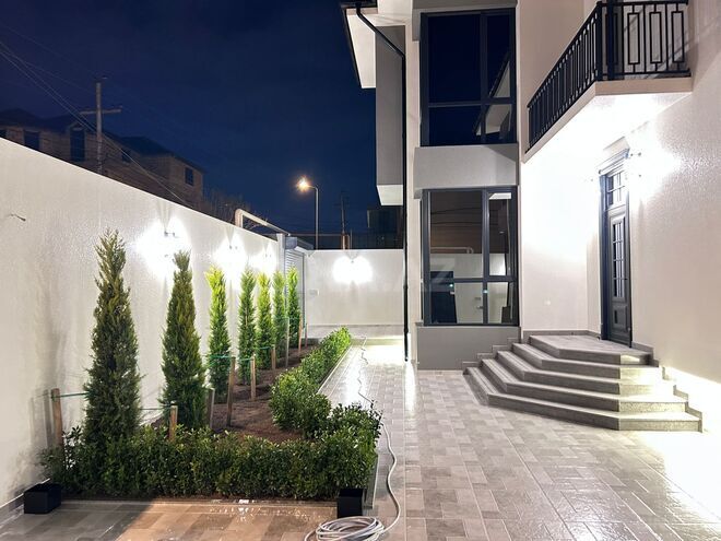 Satılır 5 otaqlı həyət evi/bağ evi 210 m², Badamdar q., photo 1 from 9