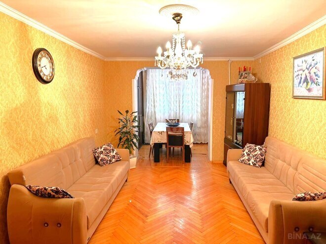 Satılır 3 otaqlı köhnə tikili 85 m², Nizami m., photo 1 from 9