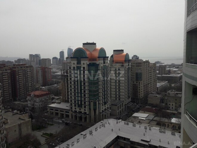 İcarəyə verilir 5 otaqlı yeni tikili 228 m², 28 May m., photo 16 from 18