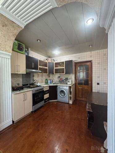 Satılır 2 otaqlı köhnə tikili 65 m², Bakıxanov q., photo 9 from 14