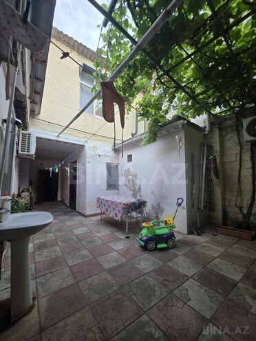 Satılır 4 otaqlı həyət evi/bağ evi 150 m², İnşaatçılar m., photo 1 from 17