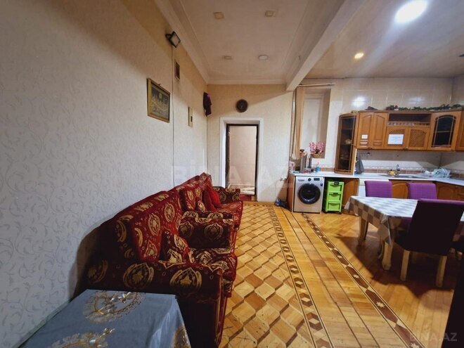 Satılır 8 otaqlı köhnə tikili 280 m², 28 May m., photo 27 from 28