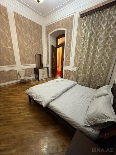 İcarəyə verilir 4 otaqlı köhnə tikili 210 m², Sahil m., photo 13 from 19