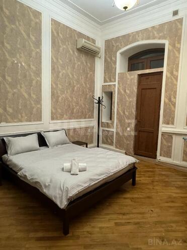 İcarəyə verilir 4 otaqlı köhnə tikili 210 m², Sahil m., photo 11 from 19