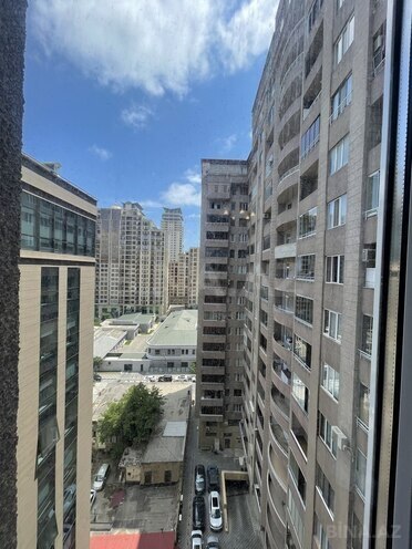 İcarəyə verilir 4 otaqlı yeni tikili 200 m², 28 May m., photo 9 from 24