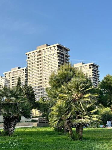 Продаётся 3-комн. новостройка 163 м², пос. Аг шехер, photo 1 from 9