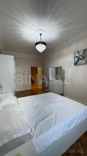 İcarəyə verilir 3 otaqlı yeni tikili 170 m², 28 May m., photo 29 from 32