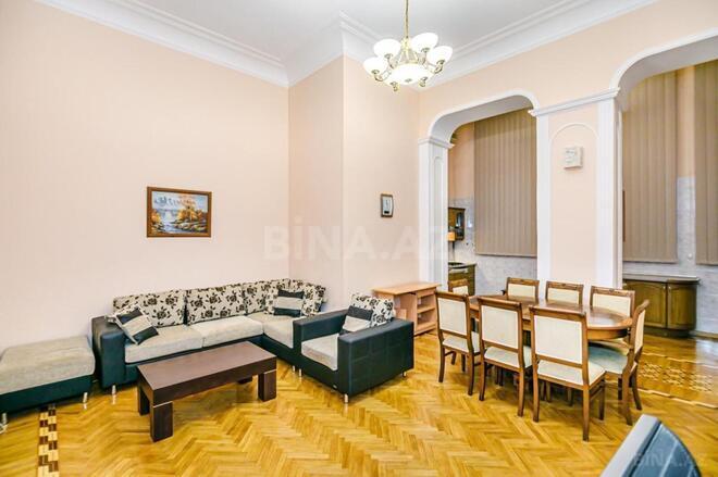 İcarəyə verilir 4 otaqlı köhnə tikili 178 m², İçəri Şəhər m., photo 3 from 18