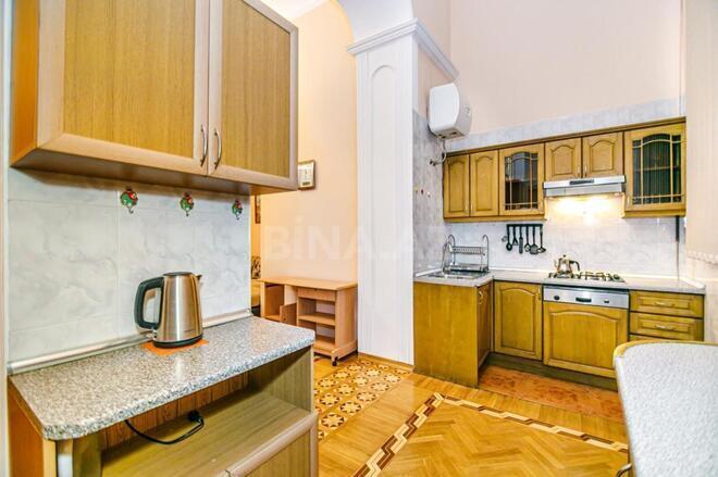 İcarəyə verilir 4 otaqlı köhnə tikili 178 m², İçəri Şəhər m., photo 8 from 18