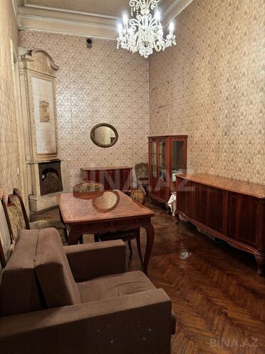 Satılır 2 otaqlı köhnə tikili 59 m², İçəri Şəhər m., photo 1 from 6