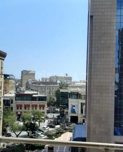 İcarəyə verilir 4 otaqlı yeni tikili 211 m², Sahil m., photo 13 from 14