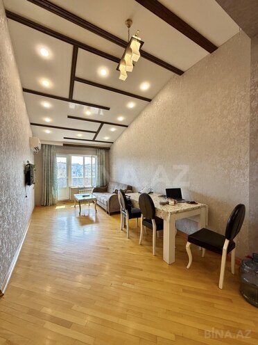 Satılır 3 otaqlı yeni tikili 100 m², 8-ci mikrorayon q., photo 1 from 14
