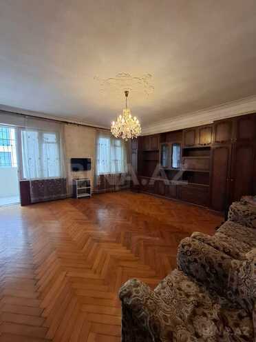 Satılır 3 otaqlı köhnə tikili 80 m², 28 May m., photo 1 from 17