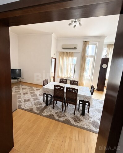 Продаётся 4-комн. новостройка 120 м², м. Низами, photo 1 from 16