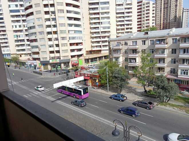 Satılır 2 otaqlı köhnə tikili 67 m², Elmlər Akademiyası m., photo 3 from 22