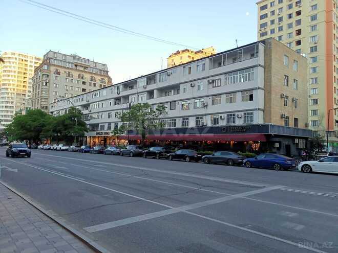 Satılır 2 otaqlı köhnə tikili 67 m², Elmlər Akademiyası m., photo 1 from 22