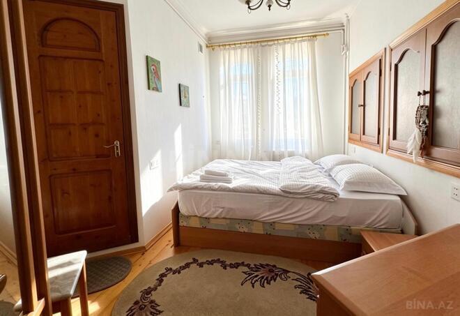İcarəyə verilir 3 otaqlı köhnə tikili 150 m², İçəri Şəhər m., photo 7 from 17
