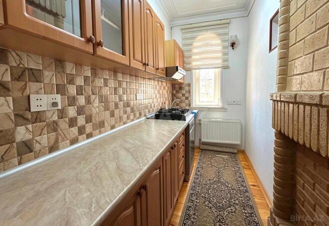 İcarəyə verilir 3 otaqlı köhnə tikili 150 m², İçəri Şəhər m., photo 8 from 17