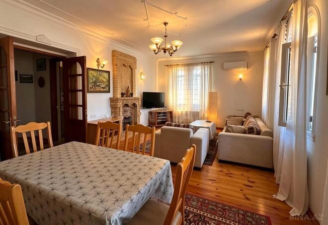 İcarəyə verilir 3 otaqlı köhnə tikili 150 m², İçəri Şəhər m., photo 3 from 17