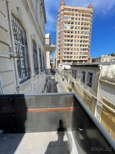 Satılır 3 otaqlı köhnə tikili 60 m², Sahil m., photo 14 from 16