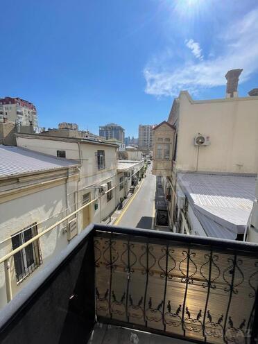 Satılır 3 otaqlı köhnə tikili 60 m², Sahil m., photo 13 from 16
