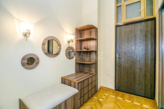 Сдаётся 4-комн. вторичка 180 м², м. Сахил, photo 18 from 26