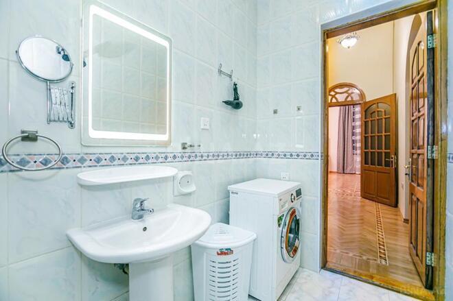 Сдаётся 4-комн. вторичка 180 м², м. Сахил, photo 21 from 26
