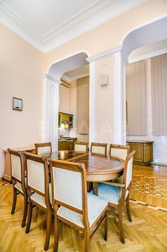Сдаётся 4-комн. вторичка 180 м², м. Сахил, photo 5 from 26
