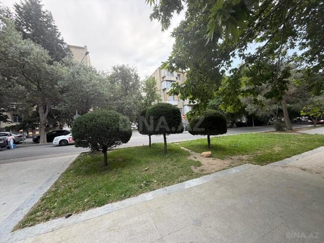 Satılır 3 otaqlı köhnə tikili 75 m², Xalqlar Dostluğu m., photo 6 from 17