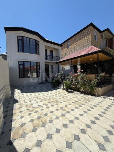 Satılır 5 otaqlı həyət evi/bağ evi 200 m², photo 1 from 27