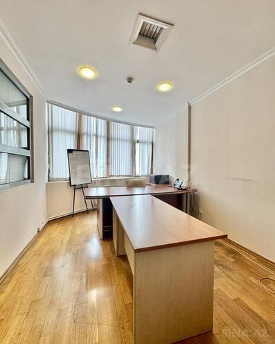 Продаётся  объект 680 м², Насиминский  р., photo 3 from 10