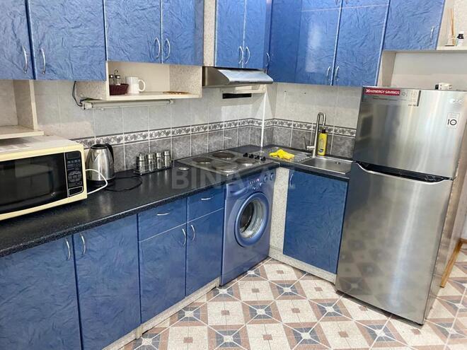 Продаётся 2-комн. вторичка 85 м², м. Элмляр Академиясы, photo 6 from 15