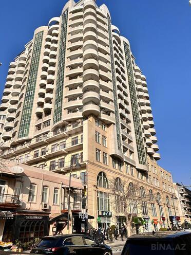 Satılır 5 otaqlı yeni tikili 265 m², 28 May m., photo 1 from 10