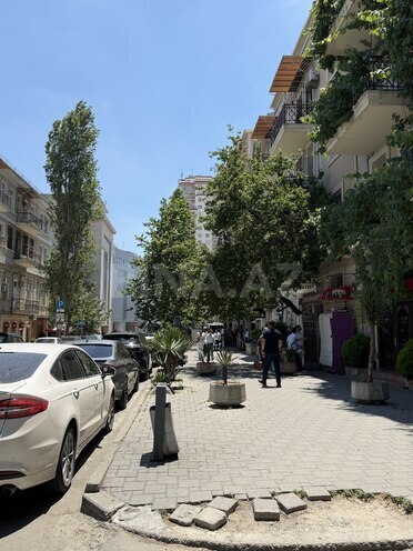 Satılır 2 otaqlı köhnə tikili 55 m², 28 May m., photo 17 from 18
