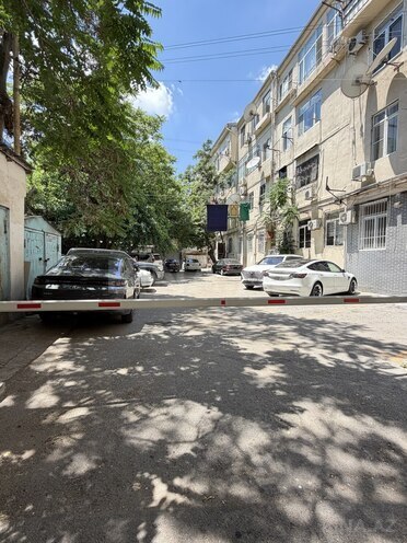 Satılır 2 otaqlı köhnə tikili 55 m², 28 May m., photo 15 from 18