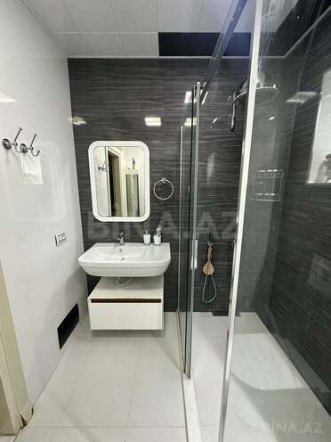 Сдаётся 3-комн. новостройка 130 м², м. 8 ноября, photo 16 from 18