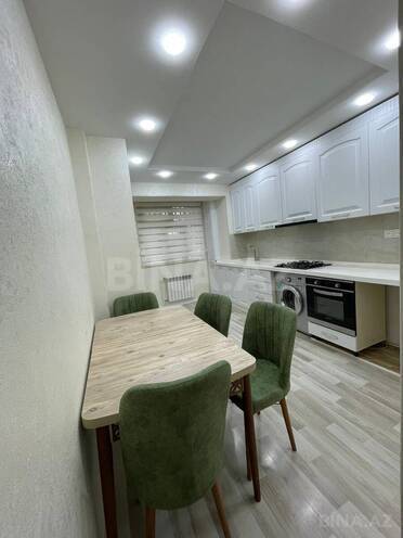 Сдаётся 2-комн. вторичка 60 м², м. 8 ноября, photo 1 from 12