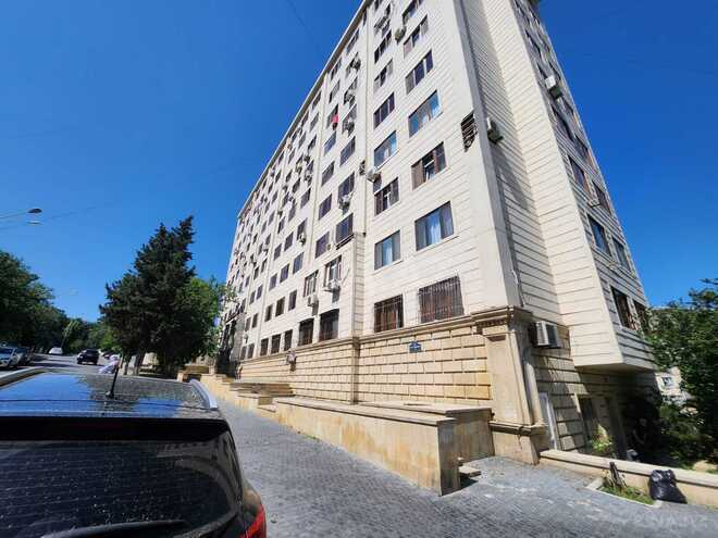 Satılır 3 otaqlı köhnə tikili 90 m², Nizami m., photo 1 from 23