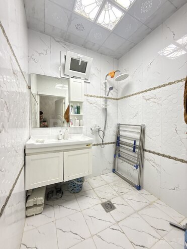Satılır 3 otaqlı köhnə tikili 70 m², 20 Yanvar m., photo 14 from 17