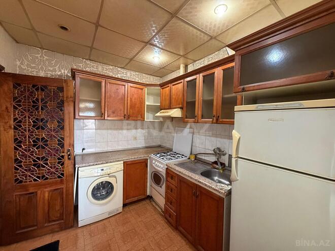 Satılır 2 otaqlı köhnə tikili 65 m², Gənclik m., photo 11 from 21