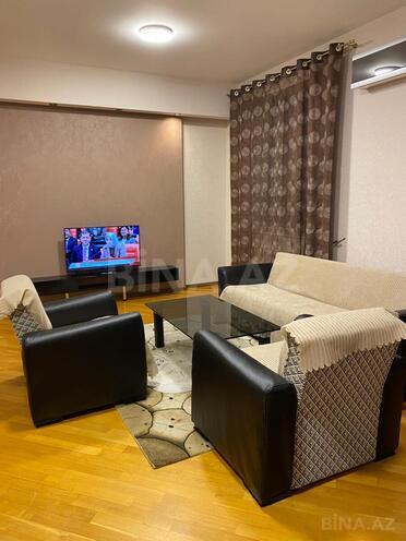 Продаётся 2-комн. новостройка 91 м², м. 8 ноября, photo 1 from 9