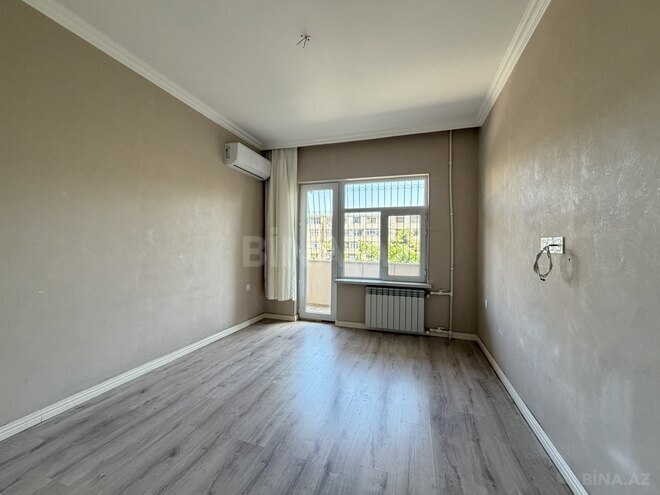 Satılır 2 otaqlı köhnə tikili 65 m², Bakıxanov q., photo 9 from 18
