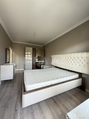 Satılır 2 otaqlı köhnə tikili 65 m², Bakıxanov q., photo 3 from 18