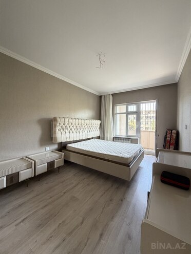 Satılır 2 otaqlı köhnə tikili 65 m², Bakıxanov q., photo 4 from 18